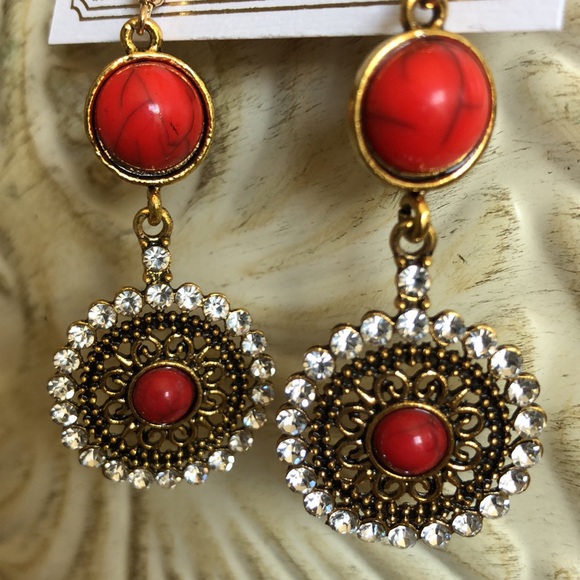 Chloe Sparkly Dangle Earrings - Picture 5 of 7